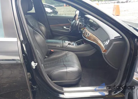 2016 Mercedes-Benz S 550 4Matic z USA, uszkodzony, nr VIN WDDUG8FBXGA219594